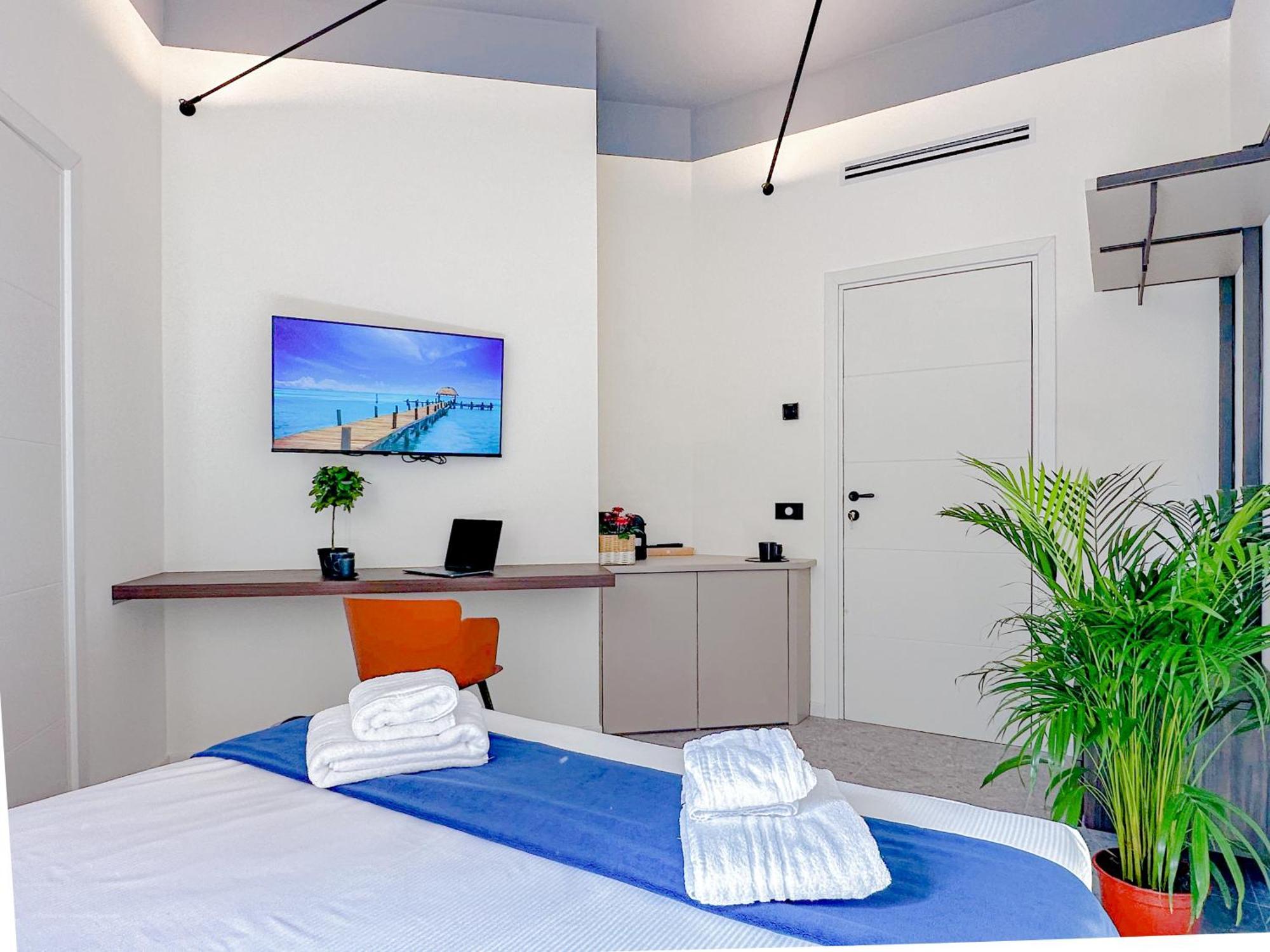 Pensión Porta Venezia - Luxy - 6 *